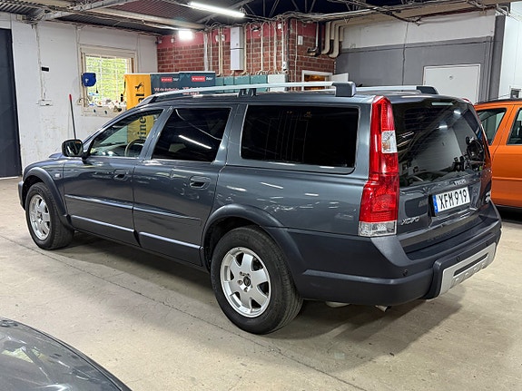 Volvo XC70 5 of 16