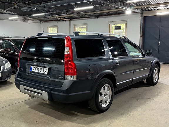 Volvo XC70 7 of 16