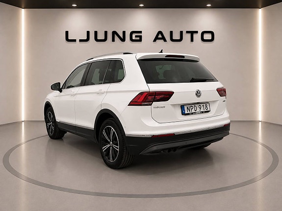 Volkswagen Tiguan 5 of 23