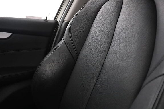 BMW 225xe 30 of 30