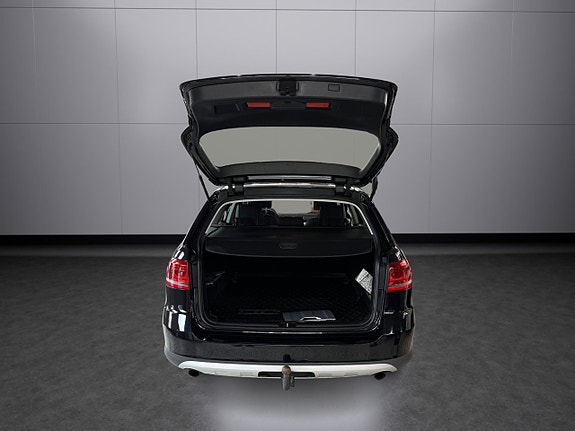 Volkswagen Passat Alltrack 15 of 15