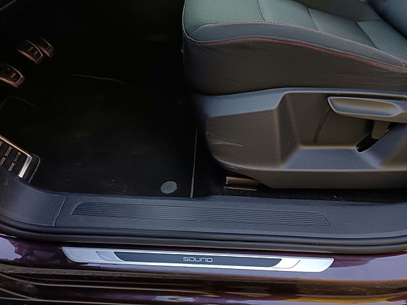 Volkswagen Touran 25 of 30