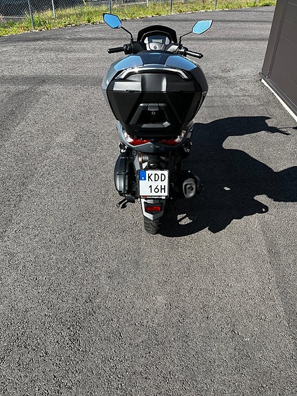 Yamaha N-Max 8 of 10