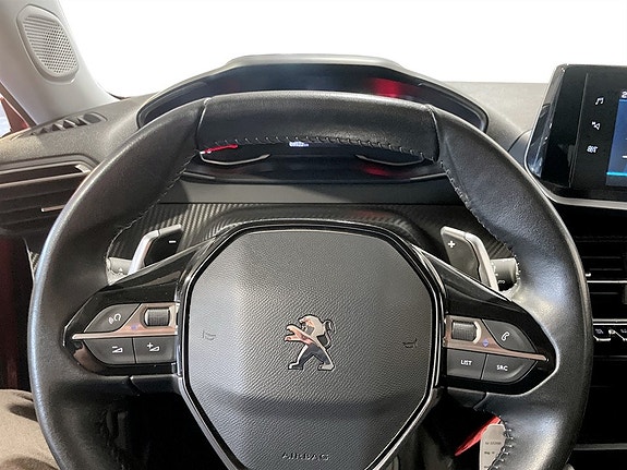 Peugeot 2008 7 of 15