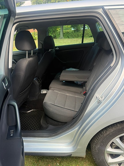 Volkswagen Golf VI 7 of 11