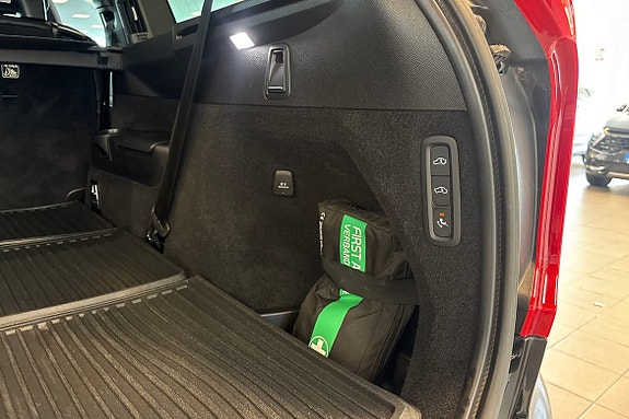 Volvo XC90 20 of 30