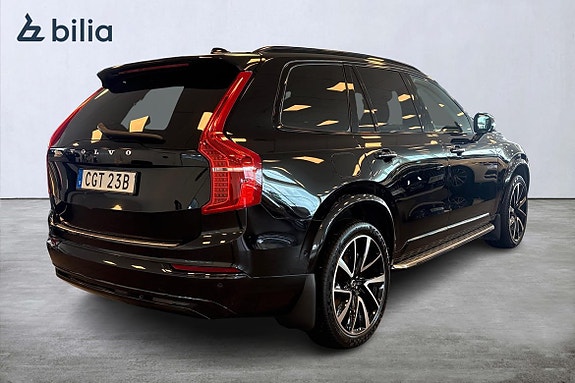 Volvo XC90 24 of 30