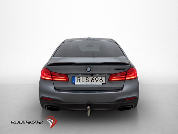 BMW M550i 6 of 30