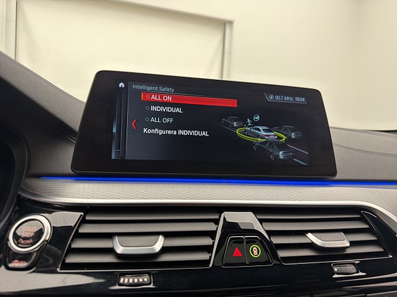 BMW M550i 25 of 30