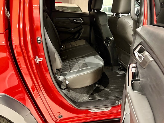 Isuzu D-max 8 of 11