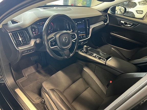 Volvo V60 17 of 22