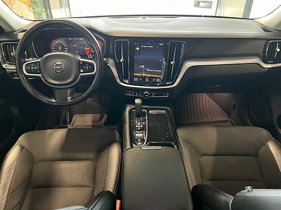 Volvo V60 12 of 22