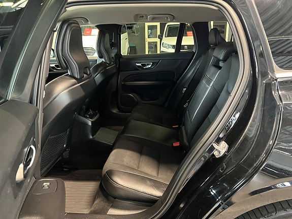 Volvo V60 15 of 22