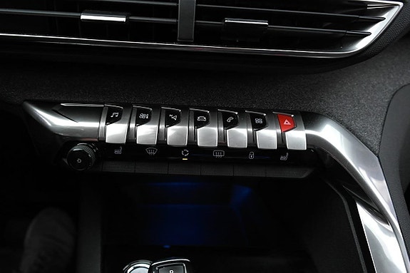 Peugeot 5008 17 of 27