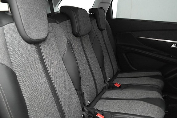 Peugeot 5008 19 of 27
