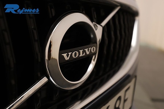 Volvo V40 Cross Country 11 of 25