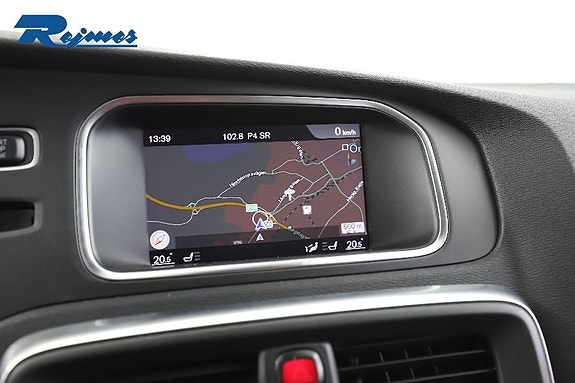 Volvo V40 Cross Country 16 of 25