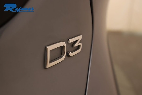 Volvo V40 Cross Country 9 of 25