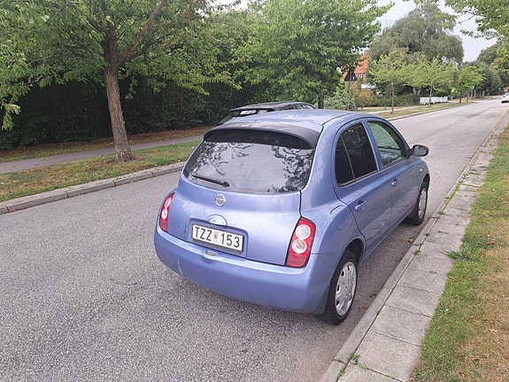 Nissan Micra 3 of 5