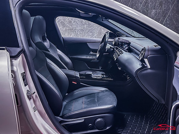 Mercedes-Benz CLA250 e 15 of 25