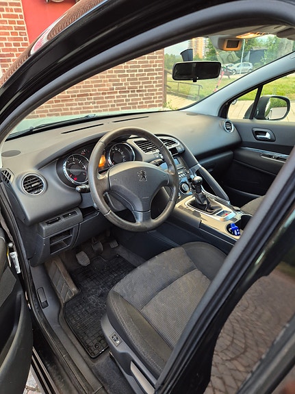 Peugeot 3008 4 of 4