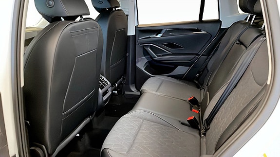 Volkswagen Tiguan 13 of 15