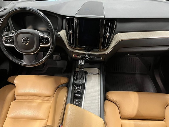 Volvo XC60 5 of 27