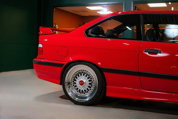 BMW M3 11 of 30