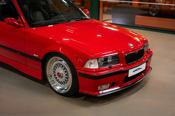 BMW M3 2 of 30
