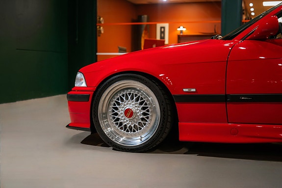 BMW M3 10 of 30