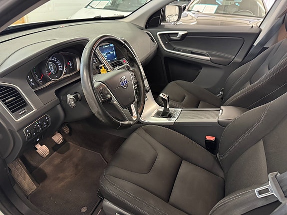 Volvo XC60 20 of 25