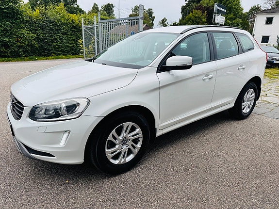 Volvo XC60 9 of 25