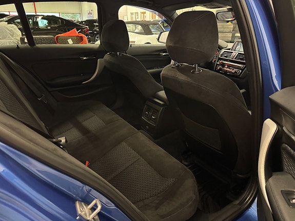 BMW 118d 12 of 20