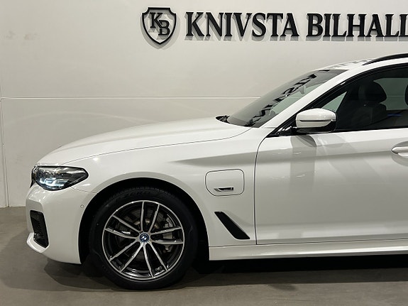 BMW 530e 28 of 29