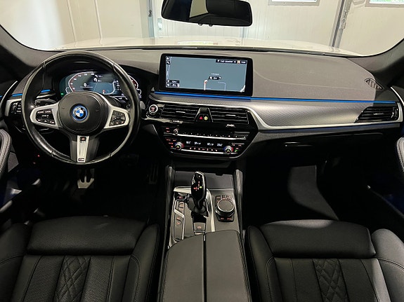 BMW 530e 15 of 29