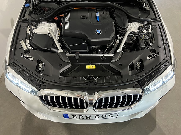 BMW 530e 12 of 29