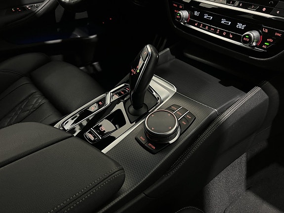 BMW 530e 19 of 29