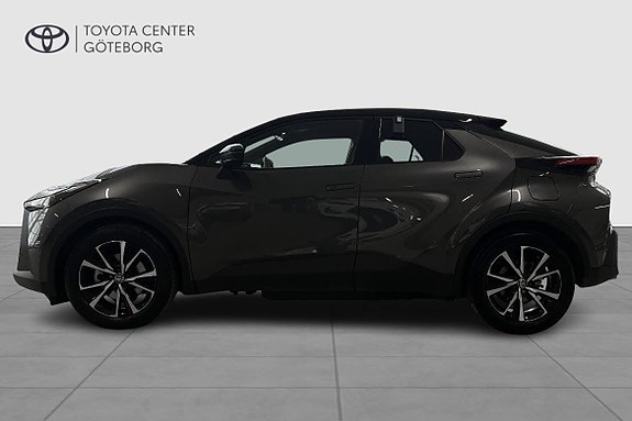 Toyota C-HR 4 of 13