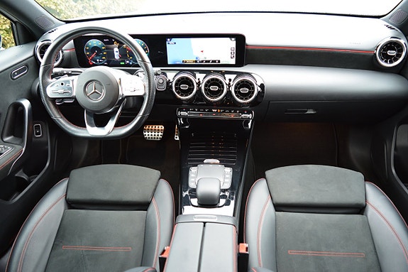 Mercedes-Benz A250 e 22 of 30