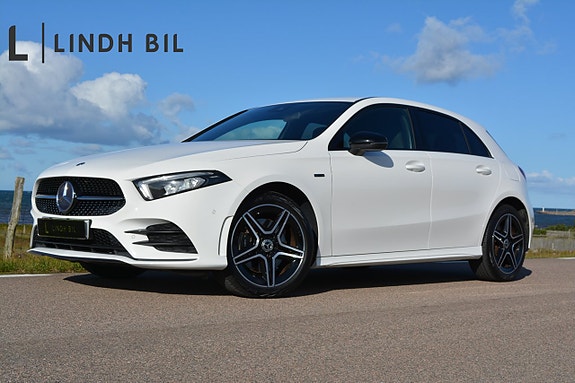 Mercedes-Benz A250 e 2 of 30