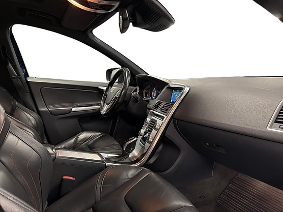 Volvo XC60 9 of 23