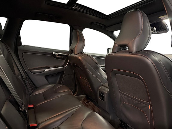 Volvo XC60 11 of 23