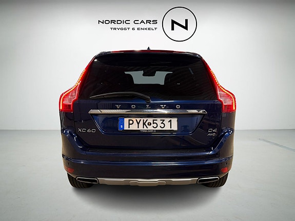 Volvo XC60 3 of 23
