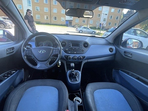 Hyundai i10 5 of 5