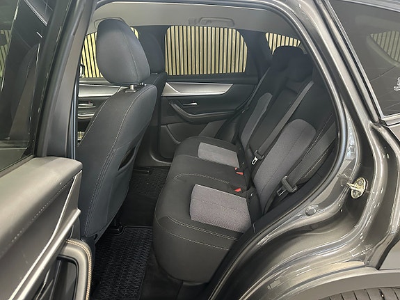 Mazda CX-60 14 of 16