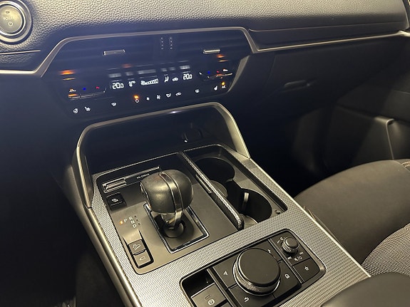 Mazda CX-60 12 of 16