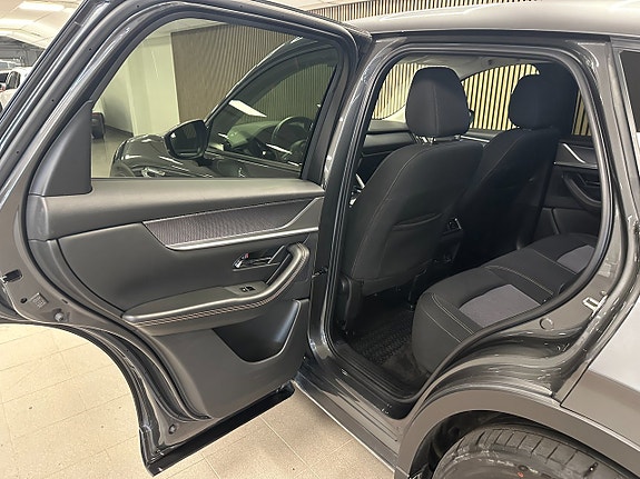 Mazda CX-60 13 of 16