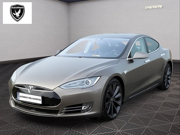 Tesla Model S 2 of 15