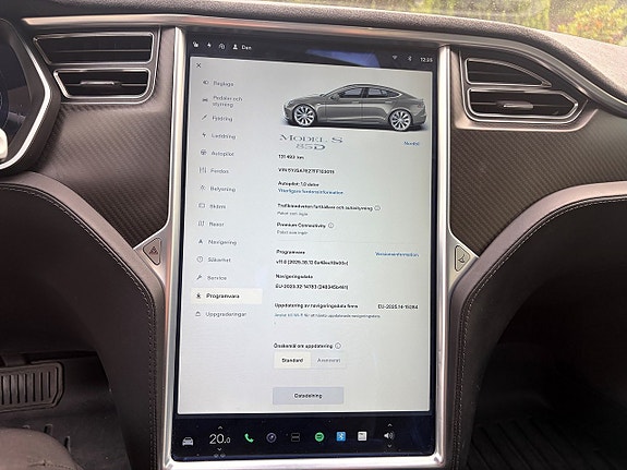 Tesla Model S 11 of 15