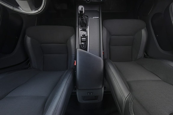 Volvo V60 9 of 20